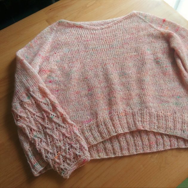 Lale knitting pattern by Kineco Design